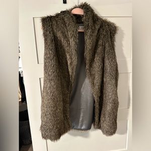 EVERLY FAUX FUR VEST